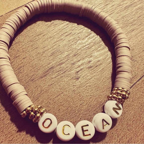 NEW “OCEAN” Tan Rubber Gold Alphabet Stretch Boho Bracelet - Picture 3 of 3